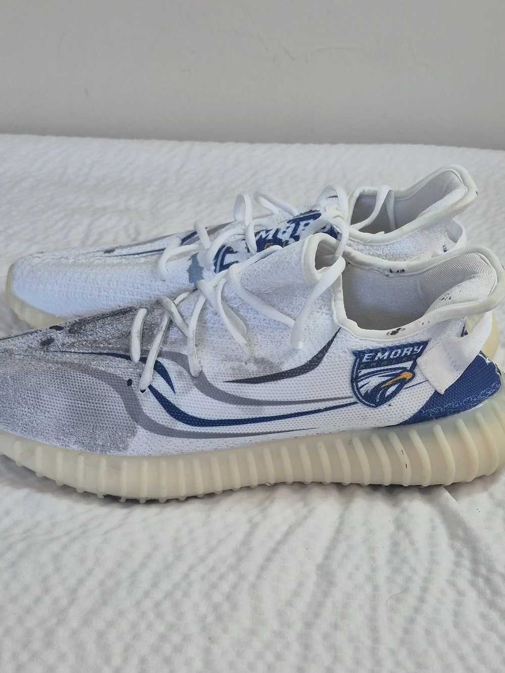 adidas Men's White/Blue/Gray Lace Up Low Top Athletic Sneakers Graphic Print